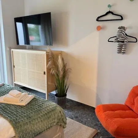 You! Apartment *